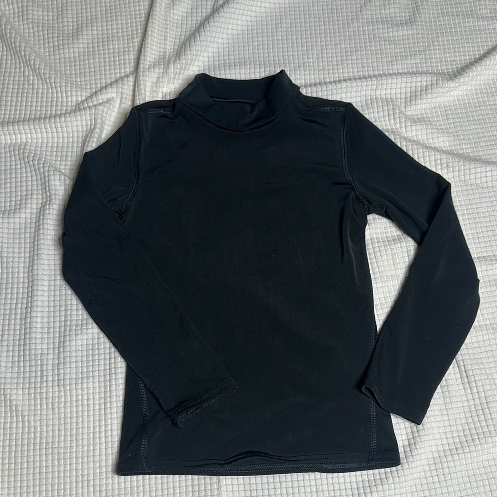 Athletic cold gear top Champion size M(7-8)